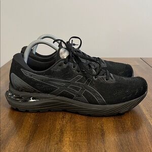 ASICS Gel Cumulus 23 Triple Black Running Shoes Womens Size 10